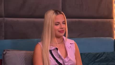 Foxie online show from October 13, 3:41 am