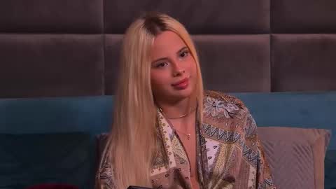 Foxie online show from October 9, 5:24 am