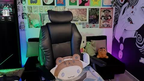    rawr   Anne Independent model      online show from February 23, 10:34 pm