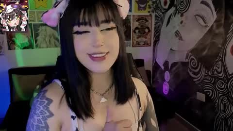    rawr   Anne Independent model      online show from September 20, 11:41 pm