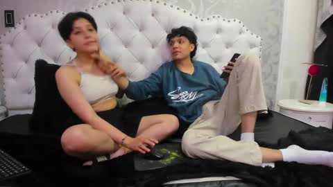 yui_and_rin online show from November 20, 2:32 am