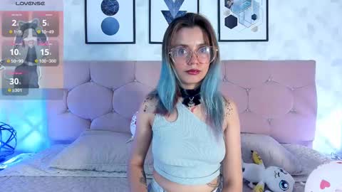 Yukki Kuran online show from February 19, 1:40 am
