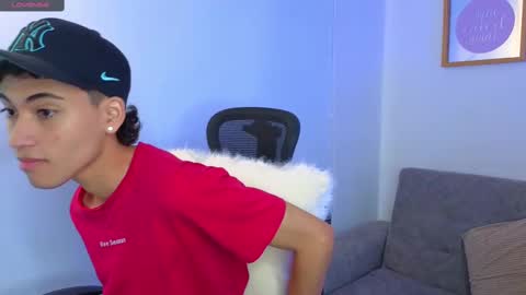 yulian_vasquez online show from September 25, 12:34 pm