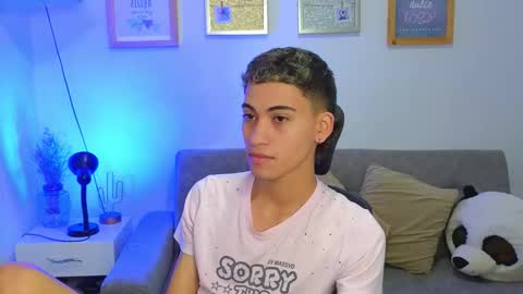 yulian_vasquez online show from November 27, 12:46 pm
