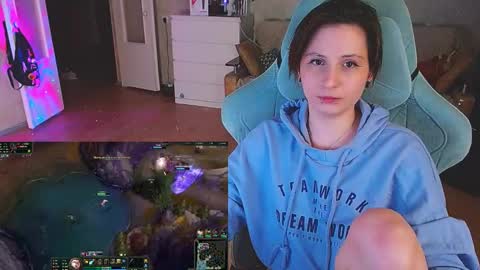 Kris online show from February 13, 8:24 pm