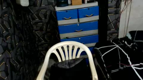 yumi online show from April 5, 12:29 am