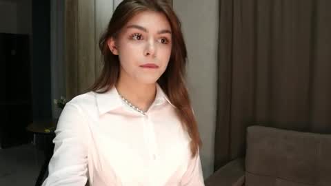 Snapshot of yummy_chica chatting on October 29, 2:19 pm yummy_chica online show from October 29, 2:19 pm