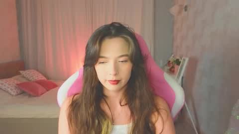 Snapshot of yuna_sunshy chatting on September 14, 11:28 pm Yuna online show from September 14, 11:28 pm