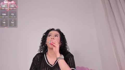 yunahott_ online show from February 4, 6:50 am