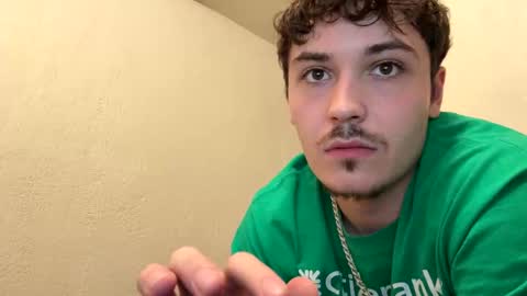 yungstudbev online show from October 17, 2:04 am