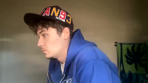 yungstudbev online show from February 5, 6:04 pm