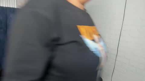 yunkeyc online show from February 8, 6:00 pm