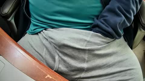 yuppers1234 online show from March 10, 4:35 pm