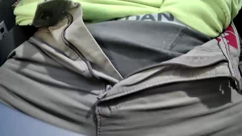 yuppers1234 online show from December 15, 12:45 pm