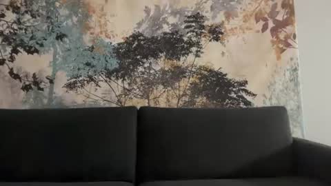 yurdreams_22 online show from July 4, 5:22 am