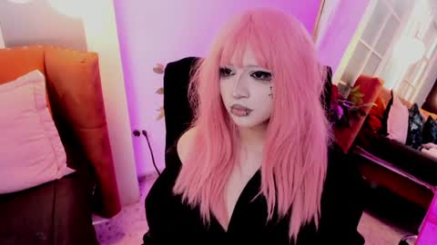 Yuri Kay online show from June 19, 9:21 pm