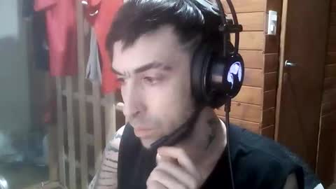 Yuumi online show from November 3, 5:30 am