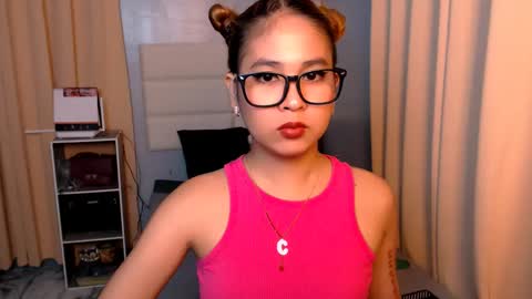 Snapshot of yvannasilva18 chatting on February 26, 12:38 pm jai online show from February 26, 12:38 pm