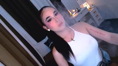 Snapshot of yvannasilva18 chatting on September 12, 10:50 am jai online show from September 12, 10:50 am