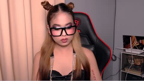 Snapshot of yvannasilva18 chatting on February 7, 3:13 am jai online show from February 7, 3:13 am