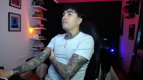 zac_muller1 online show from October 8, 1:50 pm