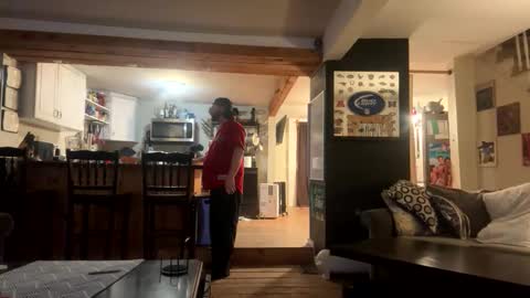 zach42104 online show from February 19, 7:51 am