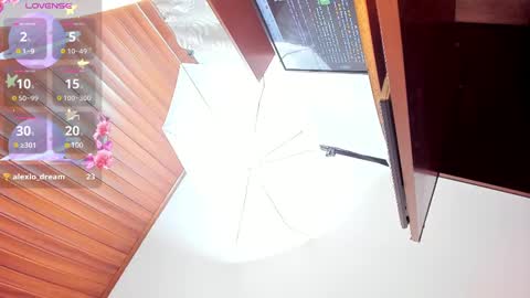 zack online show from December 7, 11:18 pm