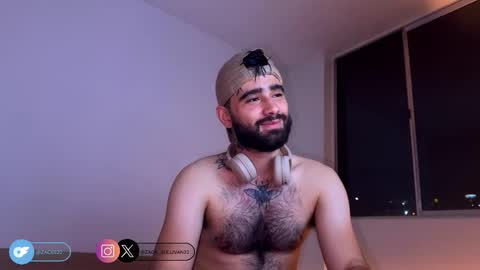 zack_sullivan22 online show from September 21, 2:04 am