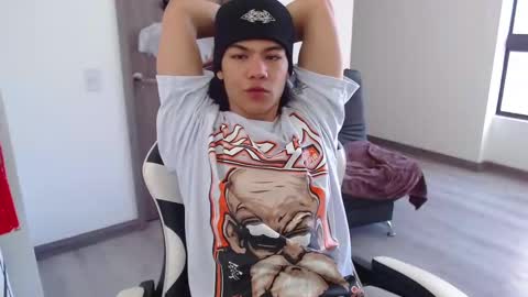 zackss_player online show from October 13, 8:33 pm