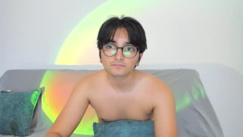 zac online show from February 12, 7:45 pm