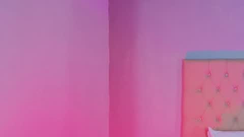 Zafiro Brown online show from November 19, 11:20 am