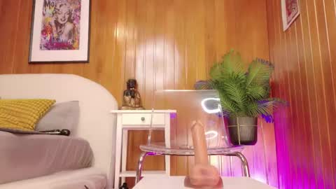 Karina  online show from January 16, 10:30 pm