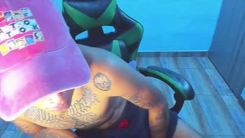 BiG Zafiro online show from December 20, 10:44 am