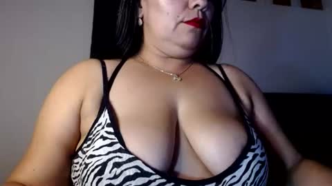 Zahi ... wants to play with everyone...yessss online show from July 20, 9:49 pm