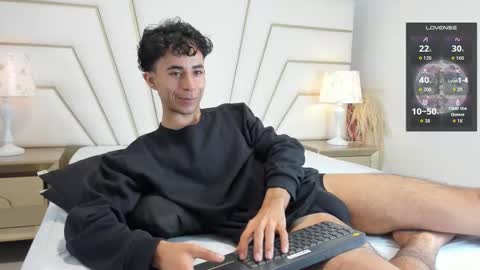 zahir_ashar online show from October 23, 11:44 am