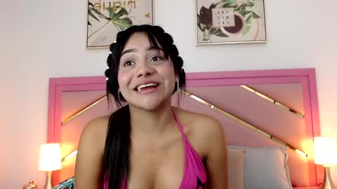 Snapshot of zaira_angel chatting on March 6, 9:42 pm Zaira Angel online show from March 6, 9:42 pm