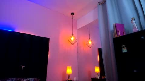 Snapshot of zaira_angel chatting on September 13, 3:42 am Zaira Angel online show from September 13, 3:42 am