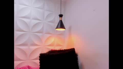 zaira_sweet4 online show from April 25, 4:25 am