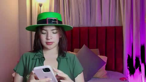 zamira_taylor online show from March 18, 1:44 am