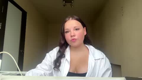 Liana online show from August 4, 8:21 am