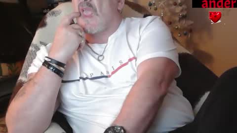 zander007 online show from September 18, 4:11 pm