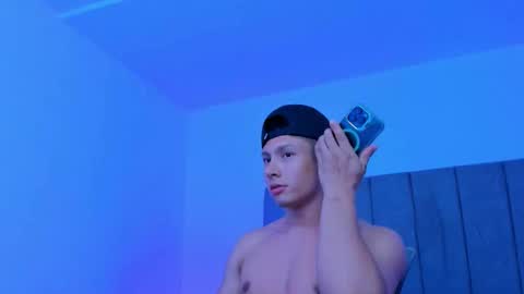 Zander online show from March 18, 2:39 am