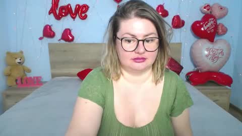 zannadreil online show from March 2, 6:16 am