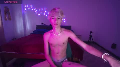 Snapshot of zanty2308 chatting on January 17, 6:23 pm Tiiago Mallz online show from January 17, 6:23 pm