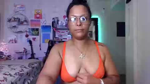 Snapshot of zanycakezzz chatting on September 23, 10:38 pm zanycakezzz online show from September 23, 10:38 pm