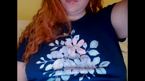 Snapshot of zara_red chatting on January 14, 10:06 am Kate. if im not here im here foxy red333 online show from January 14, 10:06 am