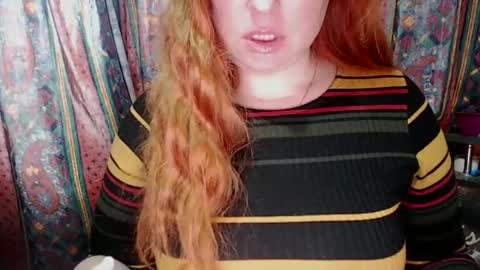 Snapshot of zara_red chatting on January 21, 10:30 am Kate. if im not here im here foxy red333 online show from January 21, 10:30 am