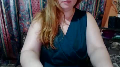 Snapshot of zara_red chatting on February 14, 10:07 am Kate. if im not here im here foxy red333 online show from February 14, 10:07 am