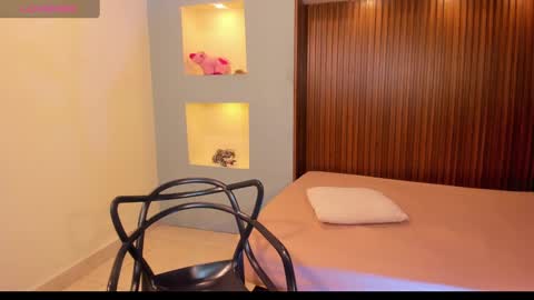 Zara Blaze online show from September 20, 2:42 pm