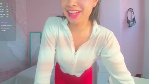 Snapshot of zarah_torres chatting on February 4, 3:04 pm Zarah online show from February 4, 3:04 pm